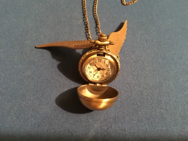 Collier Harry Potter en bronze avec chaîne 32 pouces et ailes et pendentif de montre 2