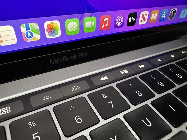 Apple MacBook Pro Retina 13,3" 2016 512 GB SSD 16 GB RAM 2,9 GHz Core i5 grigio siderale 9