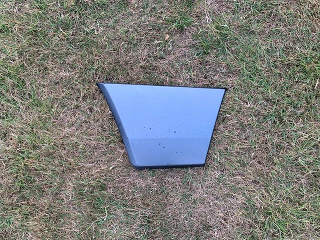 MERCEDES W201 190E Rear Quarter Cladding Moulding £39.00 - PicClick UK