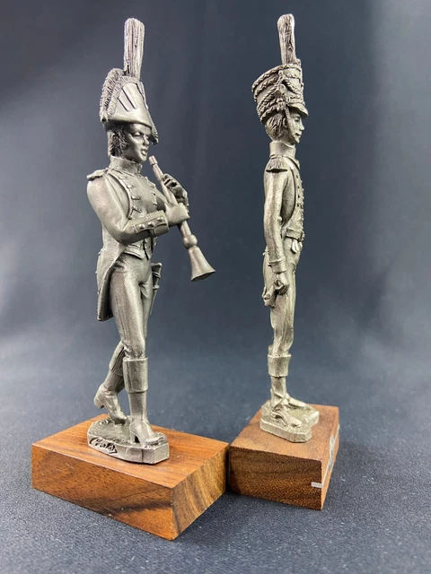 RIGO (ALBERT RIGONDAUD) : LE PLUMET PLANCHE 199 : GARDE IMPERIALE REGIMENT DES GRENADIERS A CHEVAL ETENDARD 1813-1814