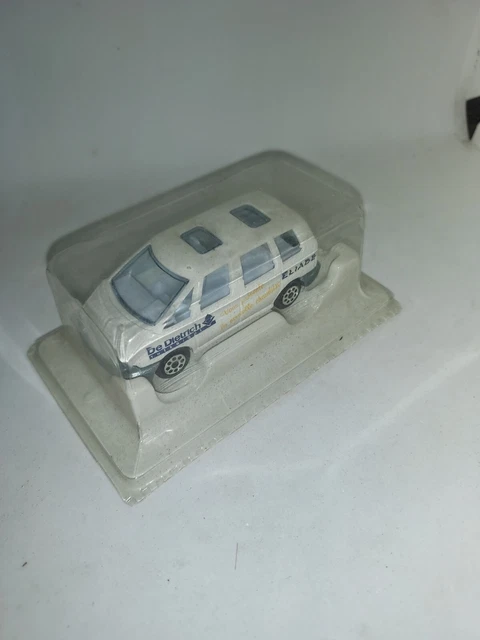 Miniature Motoneige Ski-Doo Majorette, échelle 1/60, Blanche, Fabrication Française, Rare Majopub Renault Agriculture