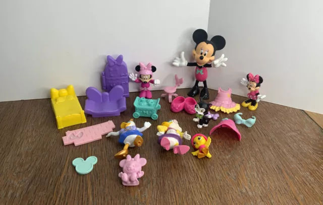 Fisher Price Disney Junior Minnie Mouse Daisy Duck Snap Dress Up N Go Bow-Tique