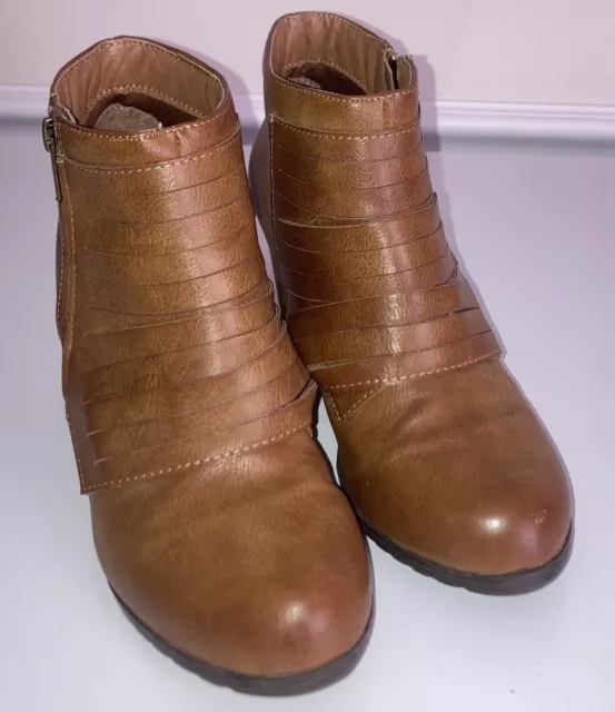 Banana Blues Women’s 3” Wedge Heel Ankle Boots With Side Zipper Chestnut Size 6