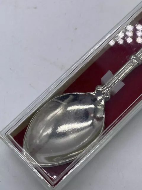 Vintage/Retro Silver Metal Souvenir Teaspoon in Case with Cyprus Handle Detail 3