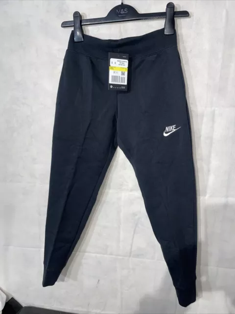 girls nike NSW club fleece joggers. new tagged size small  128-137cm