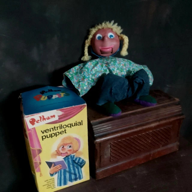 VINTAGE ORIGINAL GIRL Pelham Puppet/ Ventriloquist Rod Puppet 101.39