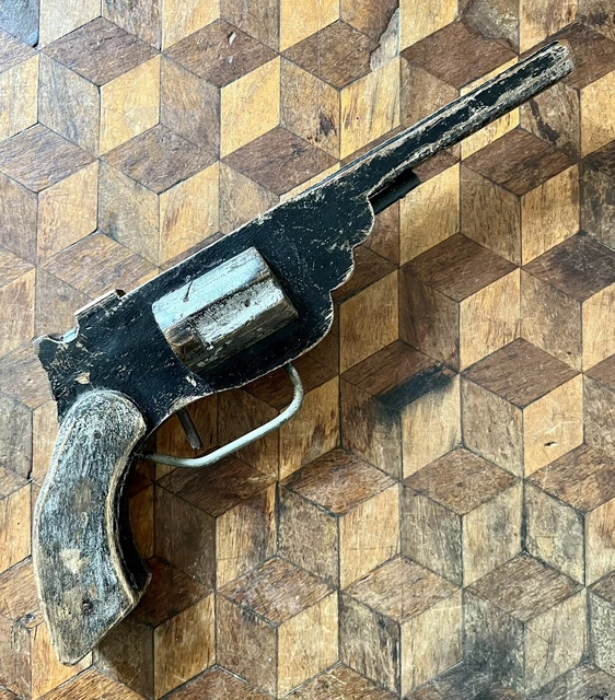 WOODEN FOLK ART Toy Gun Revolver Pistol Western Cowboy Vintage Theatre