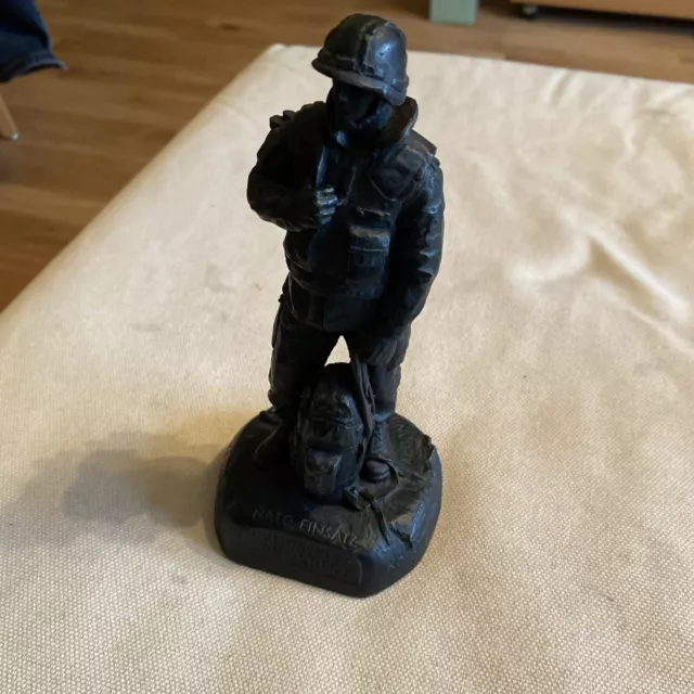 Orden  Ehrengeschenk Statue KFOR Bundeswehr  Bw115 s