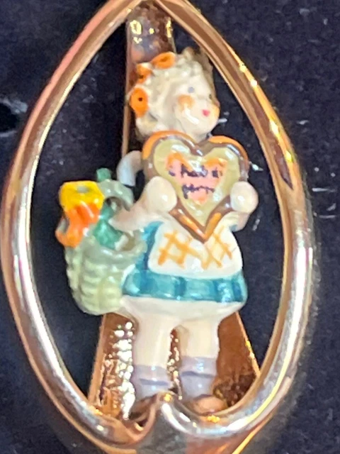 Vintage Goebel Collectors' Club Olszewski Miniature MI Hummel Pendant 24” Chain