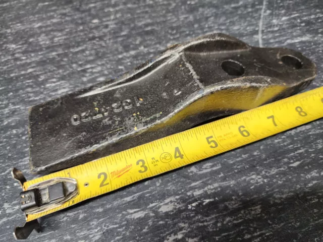 Unbranded 132-4720 Unitooth Bucket Tooth Tip w/ 2 5/8" Holes CAT Style Fits 216B