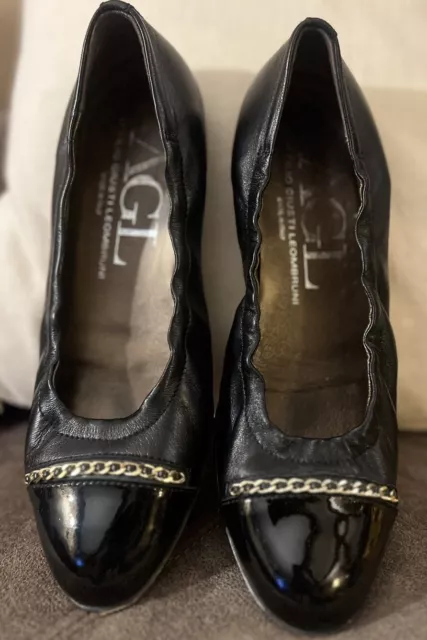 AGL Shoes Womens 37.5 (size 7) Ballet Flats Black Patent Leather Cap Toe SlipOn