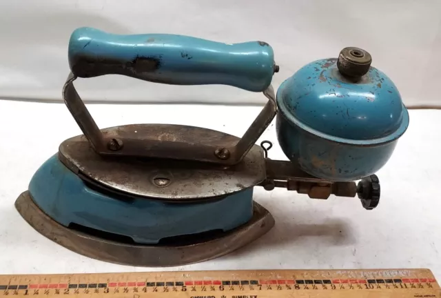 Vintage COLEMAN Lamp & Stove Canada Instant-Lite Model 4A Gas Iron Blue Enamel