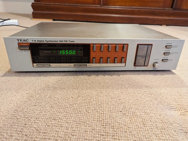 Teac T-9 Digital Synthesizer Am/FM Tuner