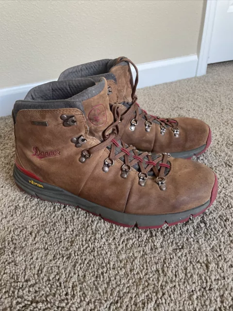 Danner Men's Mountain 600 Waterproof Hiking Boots Brown/Red - Size 11.5