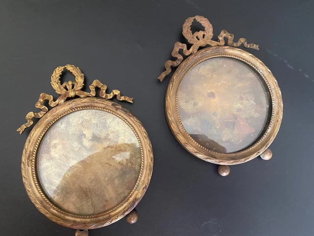 PAIR ANTIQUE FRENCH LOUIS XVI  ROUND PHOTO FRAME BRONZE 4” Wreath Ribbon Footed