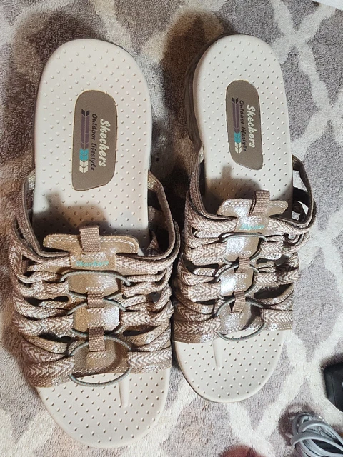 skechers reggae repetition