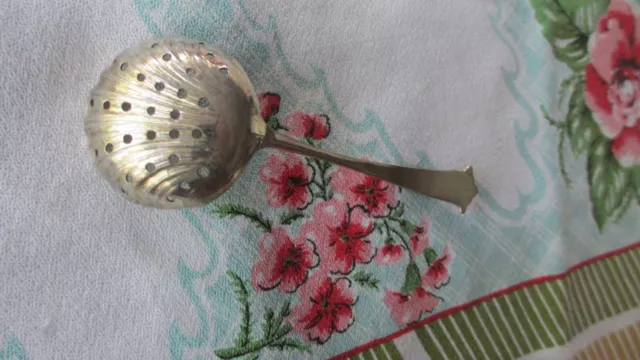 Vintage   Silver Plated Sugar Sifter Spoon,lovely 2