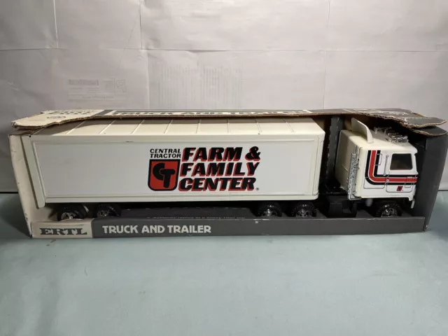 ERTL Central Tractor Farm & Family Center 1/24 Truck And Trailer