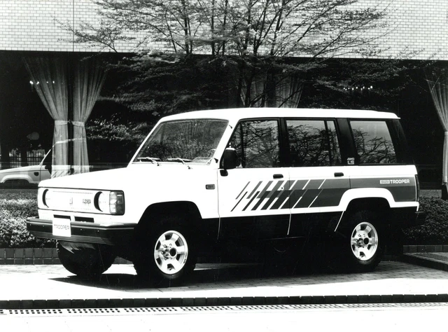 Isuzu Trooper Pressefoto 1983 press photo presse stampa foto pers pressebilde 04