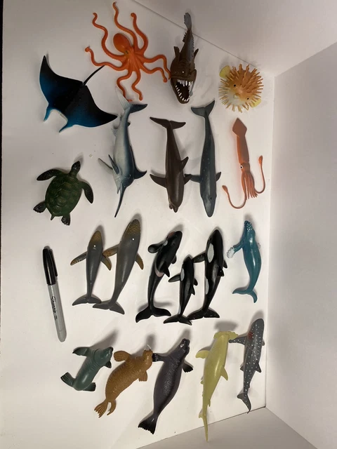 20 Piece Ocean Animal Figures Whales Sharks  Octopus Sea Turtle