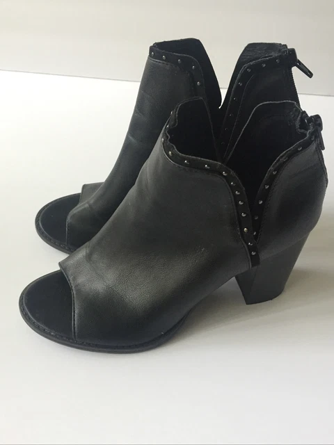 Abound baxter deals ankle strap sandal