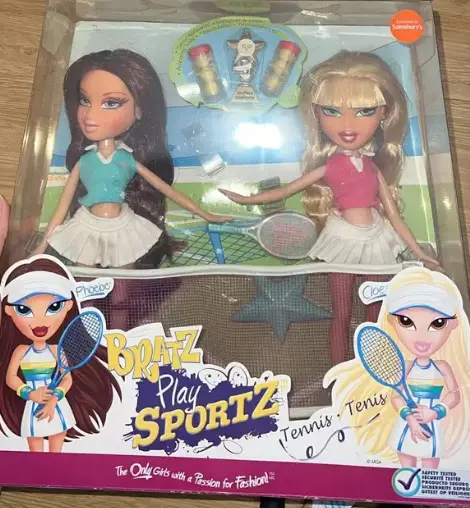 Bratz Play Sportz Teamz Tennis Roxxi and Cloe Nuevo en caja RARO EN MUY BUEN ESTADO 2006