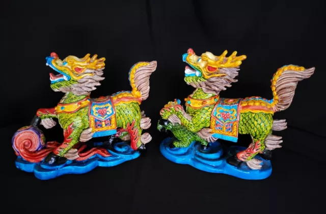 Chinese FOO DOGS FU LIONS FENG SHUI Guardian  Pair 5" Tall Resin In Perfect Cond