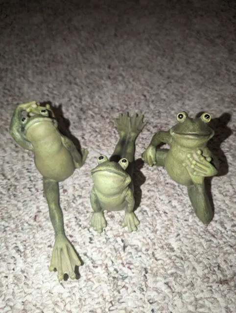 GREEN FROG YOGA Poses Two Figurines Glossy Resin Gold Color Toes Nature  Decor $14.95 - PicClick