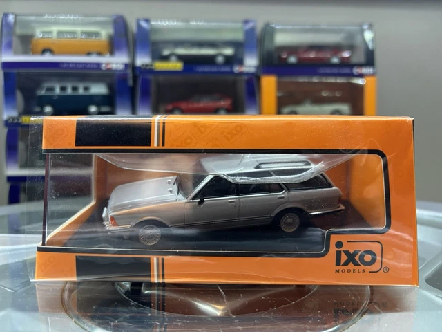 Modèle Réduit FORD Granada MkII Turnier 2.8i GHIA 1982 Argenté - IXO 1:43 - NEUF