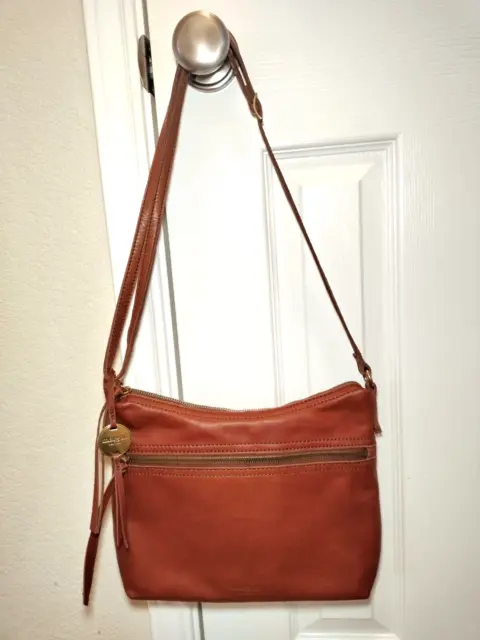 EUC Margot New York soft leather cross body shoulder bag purse pockets zip brown