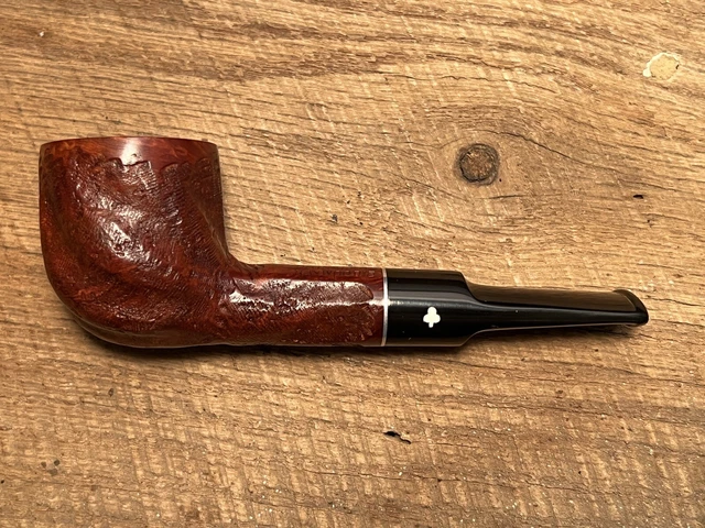 Kaywoodie Drinkless 4-Hole Stinger Custom-Bilt Style Estate Tobacco Pipe Kaywoodie Drinkless 4-Hole Stinger Custom-Bilt Style Estate Tobacco Pipe