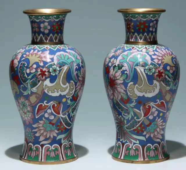 Paar große Cloisonné Vasen - China 20. Jh. - 26 cm          as416