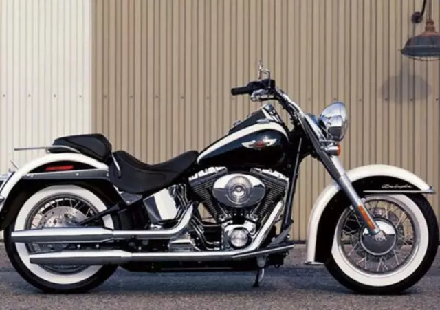 MANUALE LIBRETTO USO e MANUTENZIONE HARLEY-DAVIDSON SOFTAIL DELUXE 2005 PDF Eng