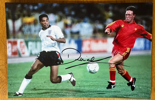 STUNNING DES WALKER SIGNED ENGLAND 12x8 GLOSSY PHOTO2