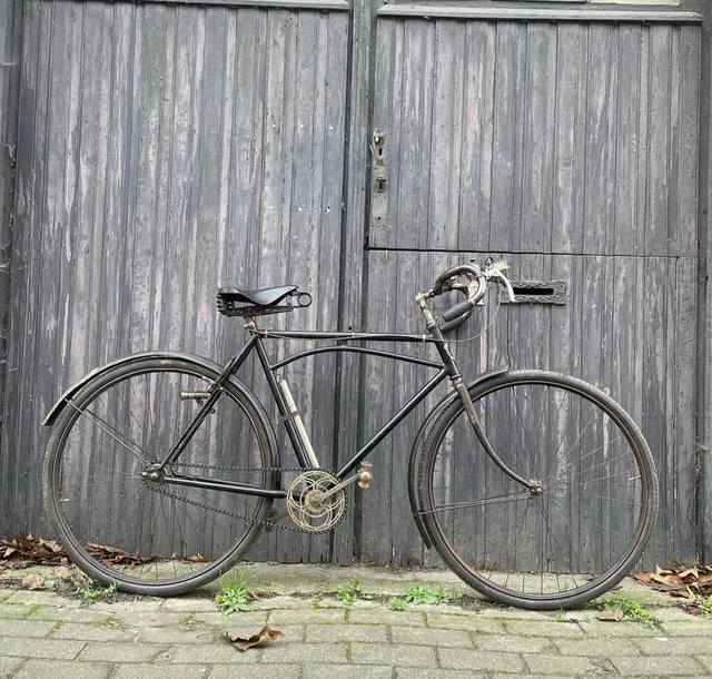 Protège-cadre Chaîne Vélo Ancien - Modèle Randonneuse, NOS (New Old Stock), Marque Herse Singer Routens