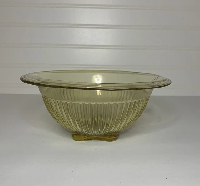 Vintage Federal Art Deco Glass Mixing Bowl Amber Yellow Depression Glass 8” D