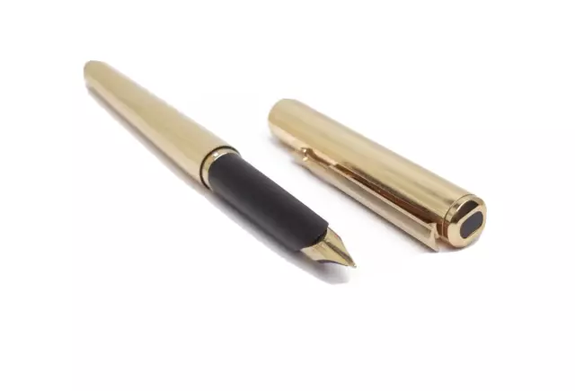 Parker Arrow Gold Filled 12K Fountain Pen - 1991