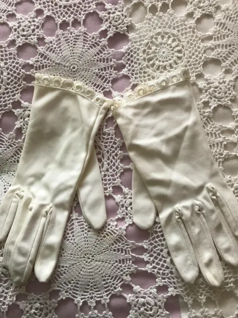 Vintage White Gloves, by "Dent" Size Small to Medium
