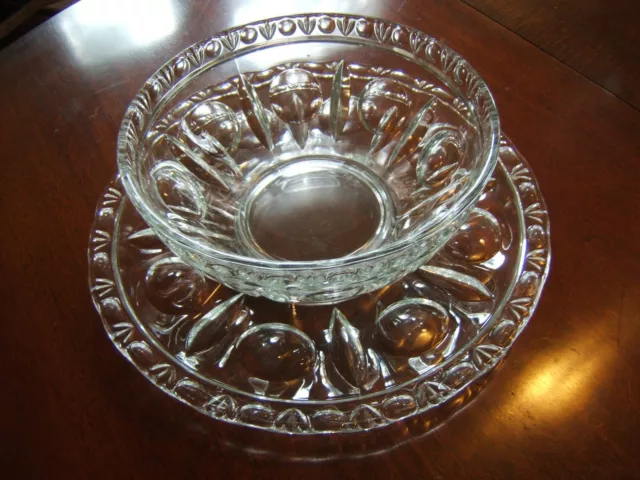 Vintage LARGE CLEAR CUT GLASS SERVING SALAD/FRUIT BOWL W/ MATCHING LARGE TRAY