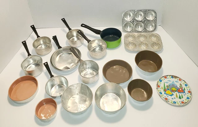 Vintage Toy Dishes Aluminum Play Pretend Pots Baking Pans Dishes Pans 19 Pc