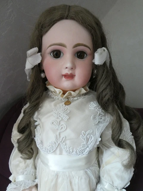 Poupée ancienne: Superbe Jumeau bouche fermée taille 12 68 cm.