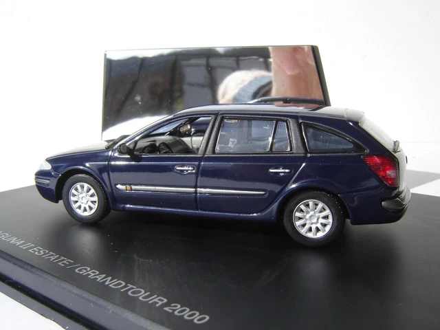 Laguna II Estate / grandtour 2000 , Eligor 1/43 , vitrine et carton