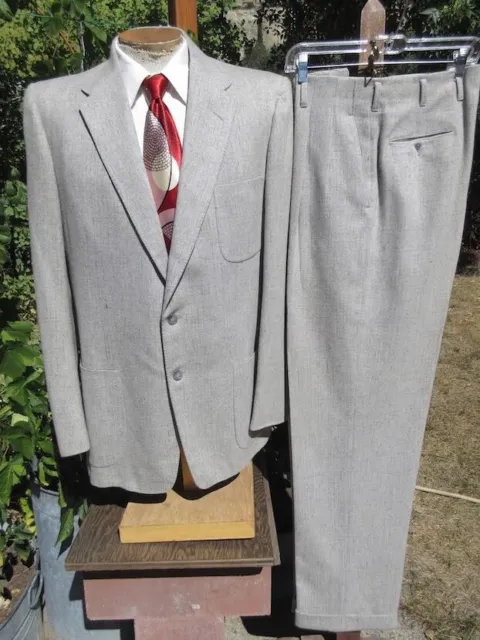 Superb Vintage 1950s Gray Flannel Fleck Suit 44L 37x34 - Quite Alterable