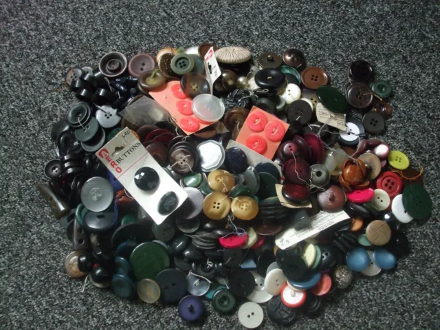 Vintage bundle of various sized buttons.