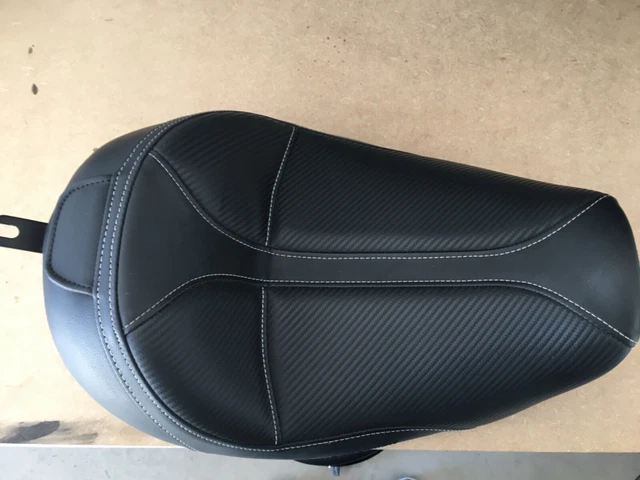 Harley Saddlemen Dominator Solo Sitz 06-17 FX Dyna  schwarz