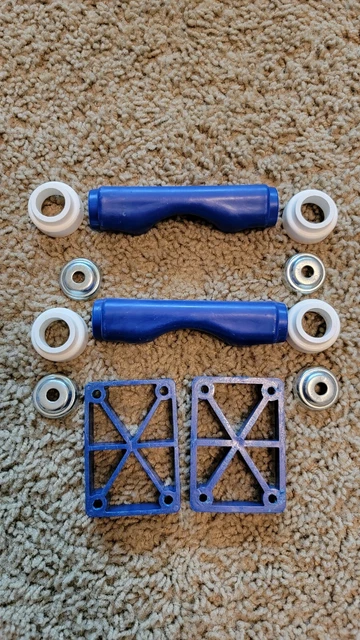 WOW NOS Tracker Trucks Ultralight Skateboard Copers Blue Sixtrack Vintage LOOK! WOW NOS Tracker Trucks Ultralight Skateboard Copers Blue Sixtrack Vintage LOOK!