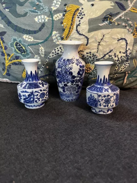 Antique Miniature Blue & White Porcelain Chinese Vases Markings Circle Rare