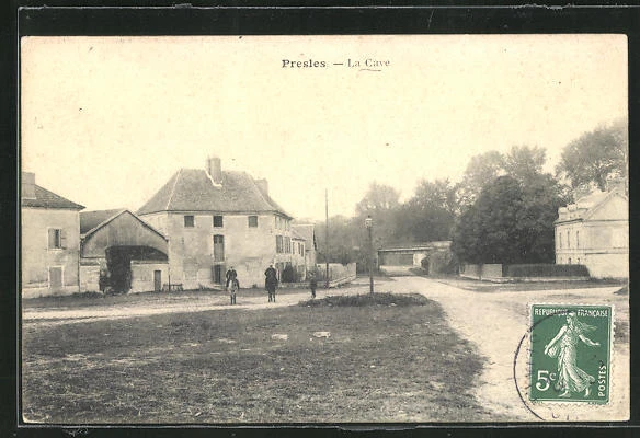 CPA Presles, La Cave, vue partielle