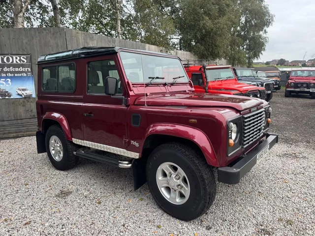 LAND ROVER DEFENDER 90 2.5 TD5 County Station Wagon SWB Diesel Manual £ ...