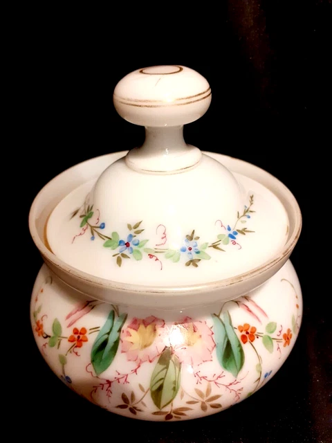 Paire vases opaline bleue émaillée Baccarat lys fleurs dorure XIXème siècle